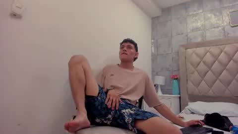 hydan_ online show from July 10, 9:39 pm