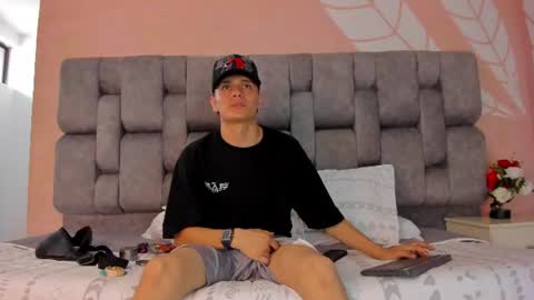 hydan_ online show from July 13, 9:28 pm