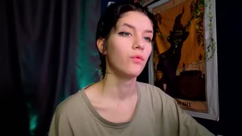 Snapshot of hyeon_jin chatting on January 4, 8:16 pm Hyeon Jin online show from January 4, 8:16 pm