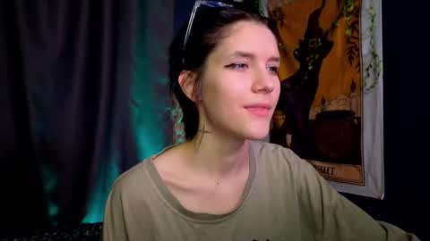 Snapshot of hyeon_jin chatting on January 5, 2:27 am Hyeon Jin online show from January 5, 2:27 am