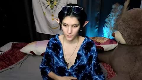 Snapshot of hyeon_jin chatting on January 14, 12:00 am Hyeon Jin online show from January 14, 12:00 am