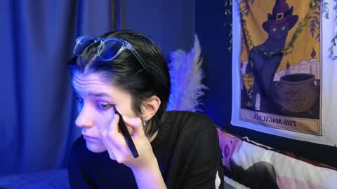 Snapshot of hyeon_jin chatting on January 28, 8:47 pm Hyeon Jin online show from January 28, 8:47 pm