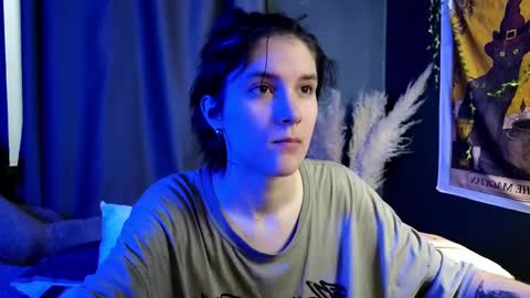 Snapshot of hyeon_jin chatting on February 10, 9:04 am Hyeon Jin online show from February 10, 9:04 am