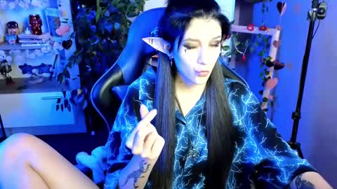 Snapshot of hyeon_jin chatting on February 17, 3:47 am Hyeon Jin online show from February 17, 3:47 am