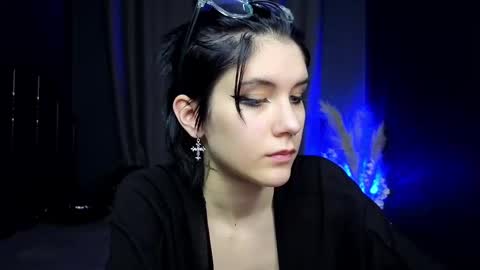 Snapshot of hyeon_jin chatting on March 4, 8:16 pm Hyeon Jin online show from March 4, 8:16 pm