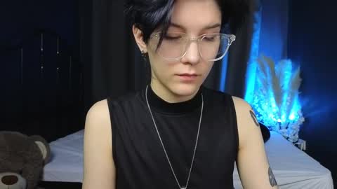 Snapshot of hyeon_jin chatting on March 12, 1:51 pm Hyeon Jin online show from March 12, 1:51 pm