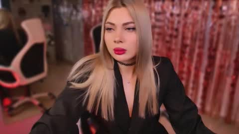 Snapshot of hyileyclark chatting on February 6, 9:23 am hyileyclark online show from February 6, 9:23 am