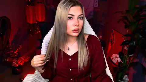 hyileyclark online show from March 25, 9:15 am