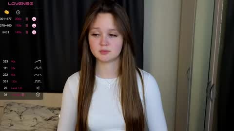 Sarah online show from May 26, 3:52 pm