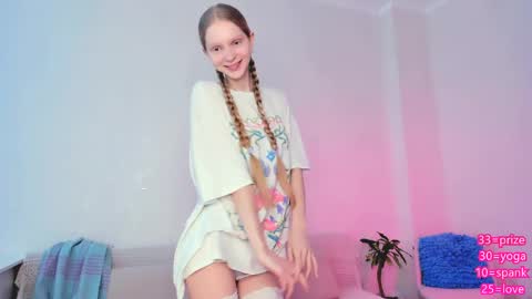 Snapshot of hypnoootic chatting on May 15, 7:37 am Jenny online show from May 15, 7:37 am