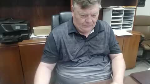 Snapshot of hypnotizing4u chatting on March 6, 10:17 pm hypnotizing4u online show from March 6, 10:17 pm