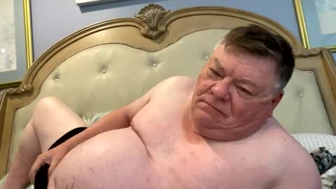 Snapshot of hypnotizing4u chatting on March 16, 1:15 pm hypnotizing4u online show from March 16, 1:15 pm