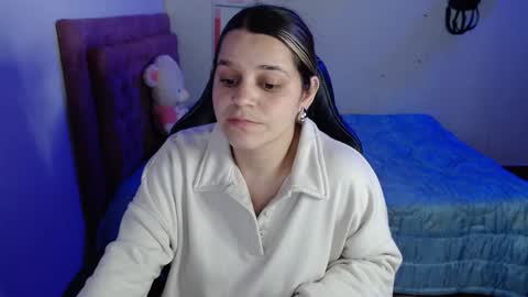 Snapshot of hyun22148625 chatting on September 25, 2:37 am Hello Im Julieta Im 25 years old and I love being here. Thank you for visiting my living room. The only rule is that you hap online show from September 25, 2:37 am