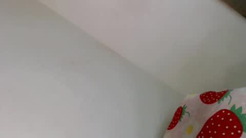 Snapshot of i_love_eula chatting on December 7, 11:23 pm cant get you out of my head online show from December 7, 11:23 pm