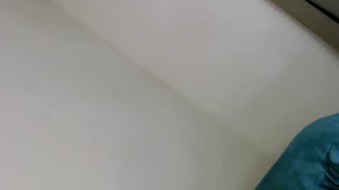 Snapshot of i_love_eula chatting on December 22, 11:41 pm cant get you out of my head online show from December 22, 11:41 pm