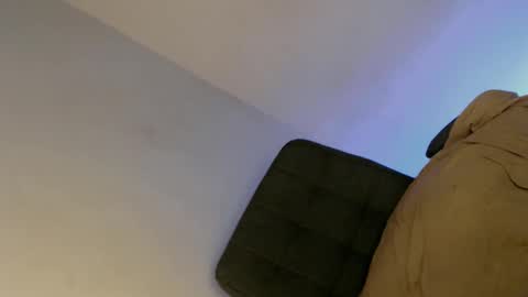 Snapshot of i_love_eula chatting on January 12, 11:47 pm cant get you out of my head online show from January 12, 11:47 pm