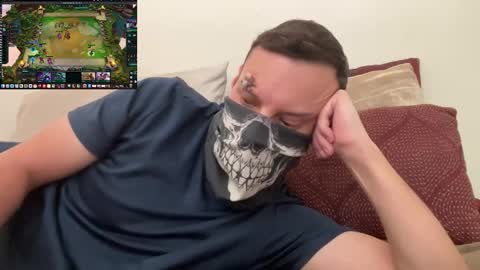 i o ro online show from November 1, 4:14 am