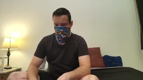 i o ro online show from May 12, 8:00 am