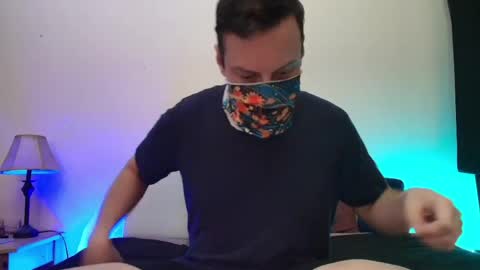 i o ro online show from May 15, 6:53 am