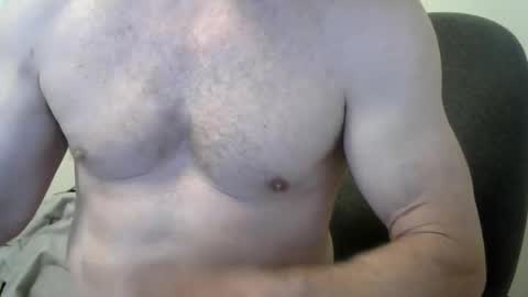 Snapshot of i_was_a_shy_dad chatting on May 25, 2:50 am i_was_a_shy_dad online show from May 25, 2:50 am