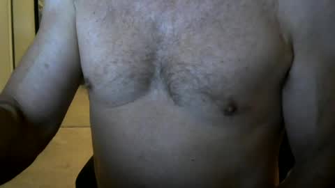 Snapshot of i_was_a_shy_dad chatting on June 29, 12:27 pm i_was_a_shy_dad online show from June 29, 12:27 pm
