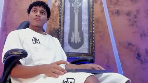 Snapshot of iaan_dalton_ chatting on November 1, 11:56 am iaan_dalton_ online show from November 1, 11:56 am