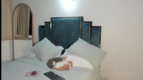 Snapshot of iam_brina04 chatting on October 30, 4:14 am Brina online show from October 30, 4:14 am