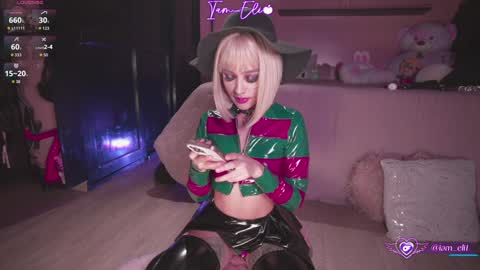       online show from October 17, 9:28 pm