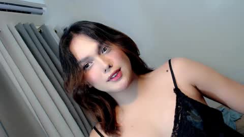 iam_emcy online show from July 12, 9:22 am