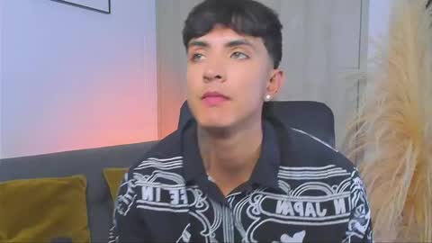Light online show from May 27, 12:29 am
