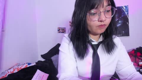 Zoe 3 online show from December 2, 9:35 am