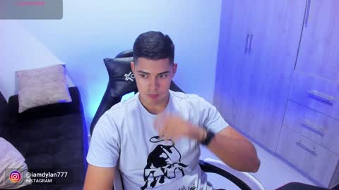 Snapshot of iamdylan777 chatting on February 2, 6:48 am Dylan independent model online show from February 2, 6:48 am