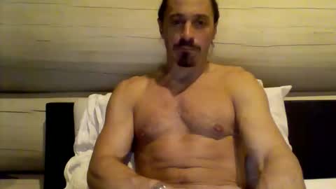 iamfa9 online show from January 7, 3:42 am