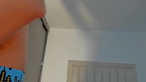 Juliiiiian online show from June 15, 11:34 am