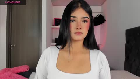 Snapshot of iamjulietaa chatting on February 21, 3:34 am    online show from February 21, 3:34 am