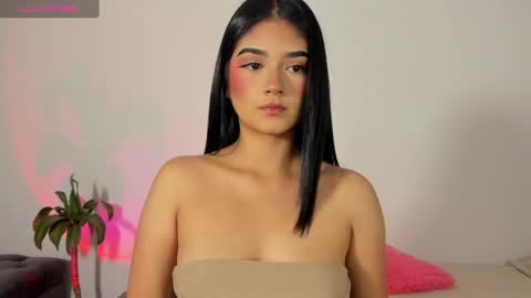 Snapshot of iamjulietaa chatting on March 4, 2:27 am    online show from March 4, 2:27 am