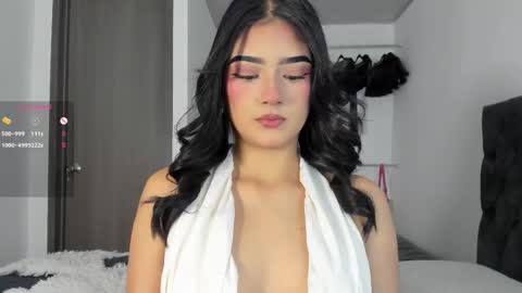 Snapshot of iamjulietaa chatting on October 8, 7:44 pm    online show from October 8, 7:44 pm