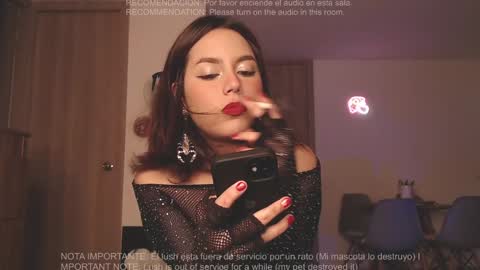 Snapshot of iamjulietaaa chatting on December 20, 12:41 am Julieta online show from December 20, 12:41 am