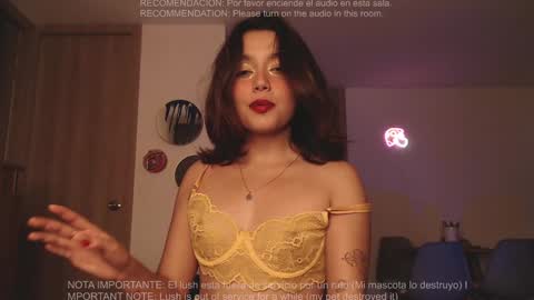 Snapshot of iamjulietaaa chatting on December 21, 4:30 am Julieta online show from December 21, 4:30 am