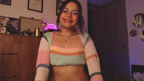 Snapshot of iamjulietaaa chatting on January 11, 1:48 am Julieta online show from January 11, 1:48 am