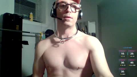 Snapshot of iamlistening chatting on February 23, 4:28 am sissy slut online show from February 23, 4:28 am