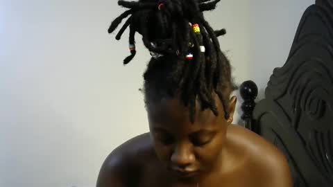 iampolca online show from February 14, 8:52 am