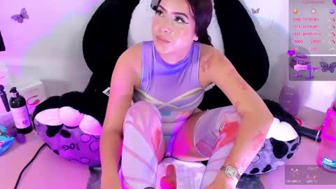 Snapshot of iamstephanie13 chatting on January 3, 3:05 am Steph - Online Again   - 1 DECEMBER online show from January 3, 3:05 am