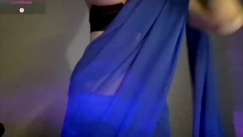 Snapshot of iamsweethoney chatting on November 1, 5:59 pm hainnahh online show from November 1, 5:59 pm