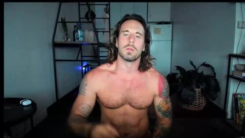Iamtarzan91 online show from November 20, 11:37 pm