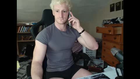 iamtommyparker online show from February 7, 4:27 am