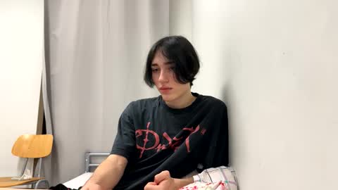 ian_bucks online show from February 16, 7:10 pm