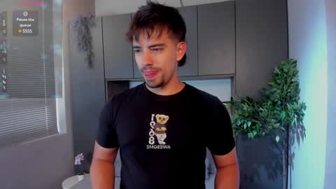 Ian Davis online show from January 19, 9:02 pm