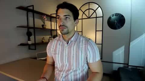 Ian Davis online show from September 26, 11:36 am