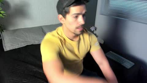 Ian Davis online show from September 29, 11:59 am